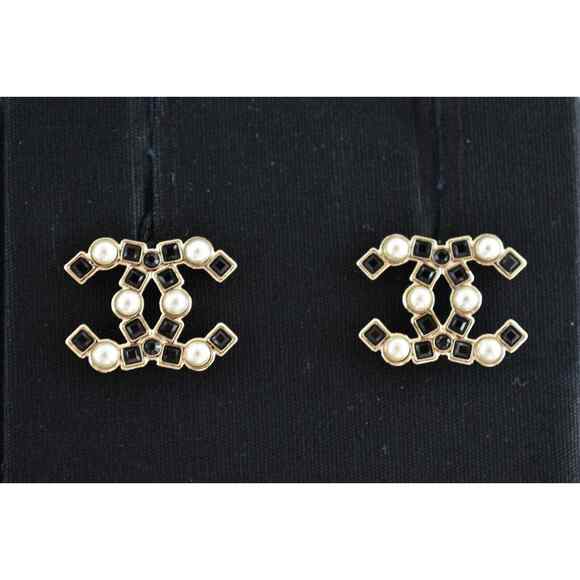 Chanel 22P Gold Black Crystal Pearl CC Logo Large Dangle Statement Stud Earrings - Picture 1 of 12